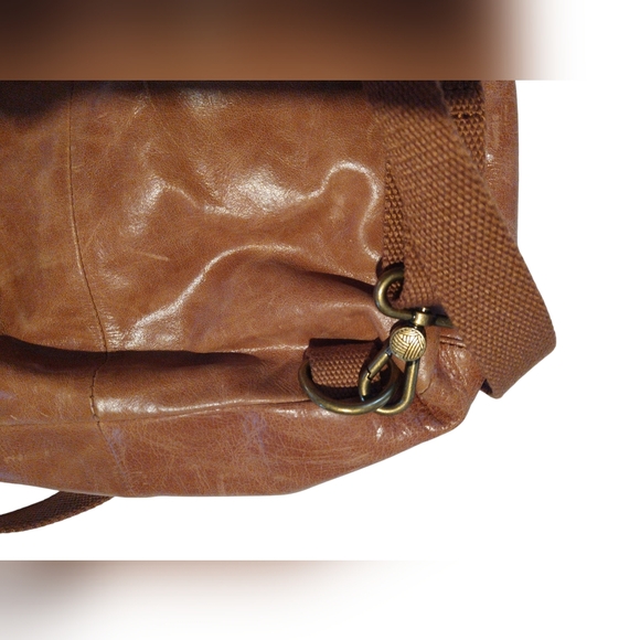 The sak Brown leather backpack. Defect . Please see picture. - Picture 5 of 10